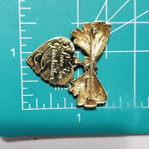 Vintage Avon "I Love You Grandmother" Bow and Heart Pin - Picture 8 of 9